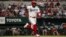 Adolis García, de los Rangers de Texas, en juego contra los Astros de Houston, el 3 de julio. (AP/Emil T. Lippe)