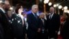 Miguel Díaz-Canel, el ministro de Comercio Exterior e Inversiones de Cuba, Ricardo Cabrisas, y el viceprimer ministro de la Federación Rusa, Dmitry Chernyshenko, durante un foro de empresarios rusos en La Habana, Cuba, el 19 de mayo de 2023. REUTERS/ Alexandre Meneghini/Pool