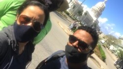 Detenidos Marthadela Tamayo y Osvaldo Navarro enl Parque Central, La Habana Detenidos Marthadela Tamayo y Osvaldo Navarro enl Parque Central, La Habana