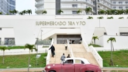 Info Martí | Cuba: Tiendas “solo en dólares” en todo el país Info Martí | Cuba: Tiendas “solo en dólares” en todo el país