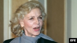 Retrato de la actriz Lauren Bacall.