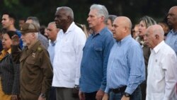 Noticias de Cuba en 5 minutos | 12/13/2024
 Miguel Diaz-Canel, center, attends a ceremony of the 65th anniversary of the arrival of Fidel Castro to the capital .Jan.2024.AP Photo/Ramon Espinosa